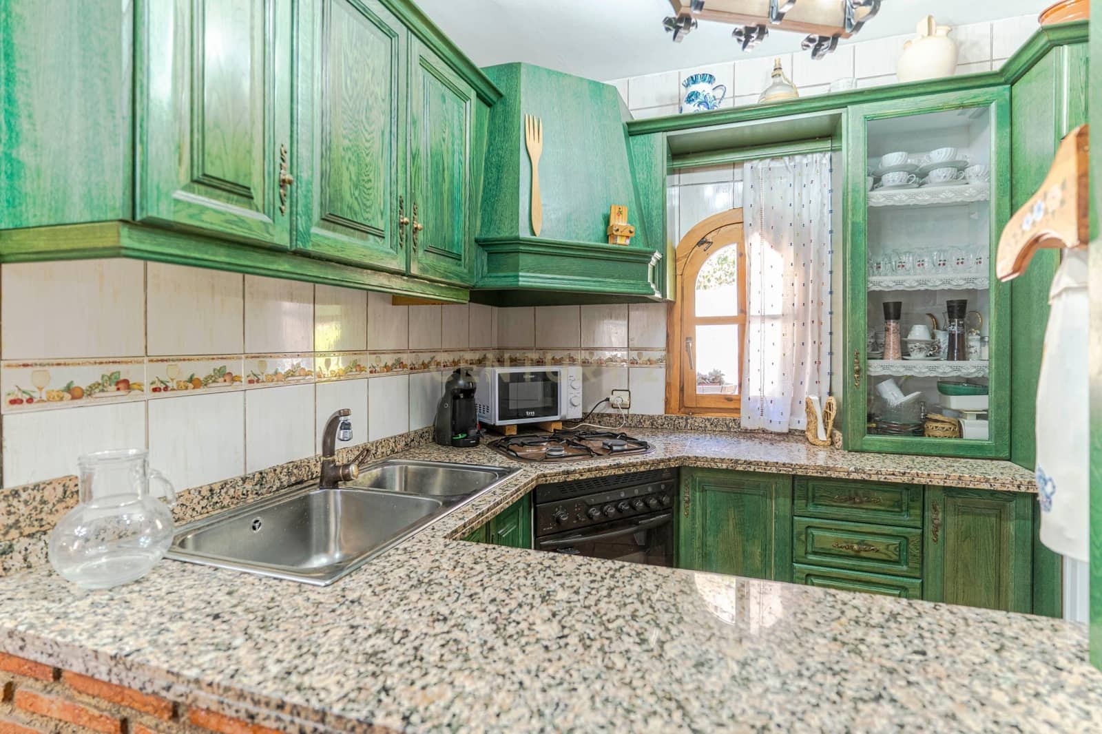 3 soveværelse Finca/Landehus til salg i Guejar Sierra med swimmingpool garage - € 250.000 (Ref: 9289563)