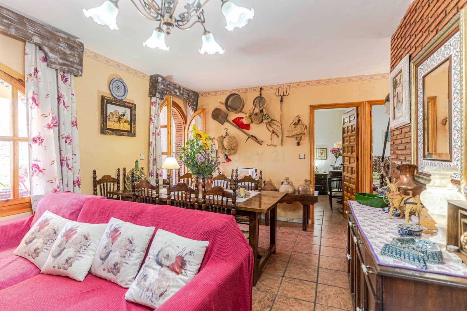 3 soveværelse Finca/Landehus til salg i Guejar Sierra med swimmingpool garage - € 250.000 (Ref: 9289563)