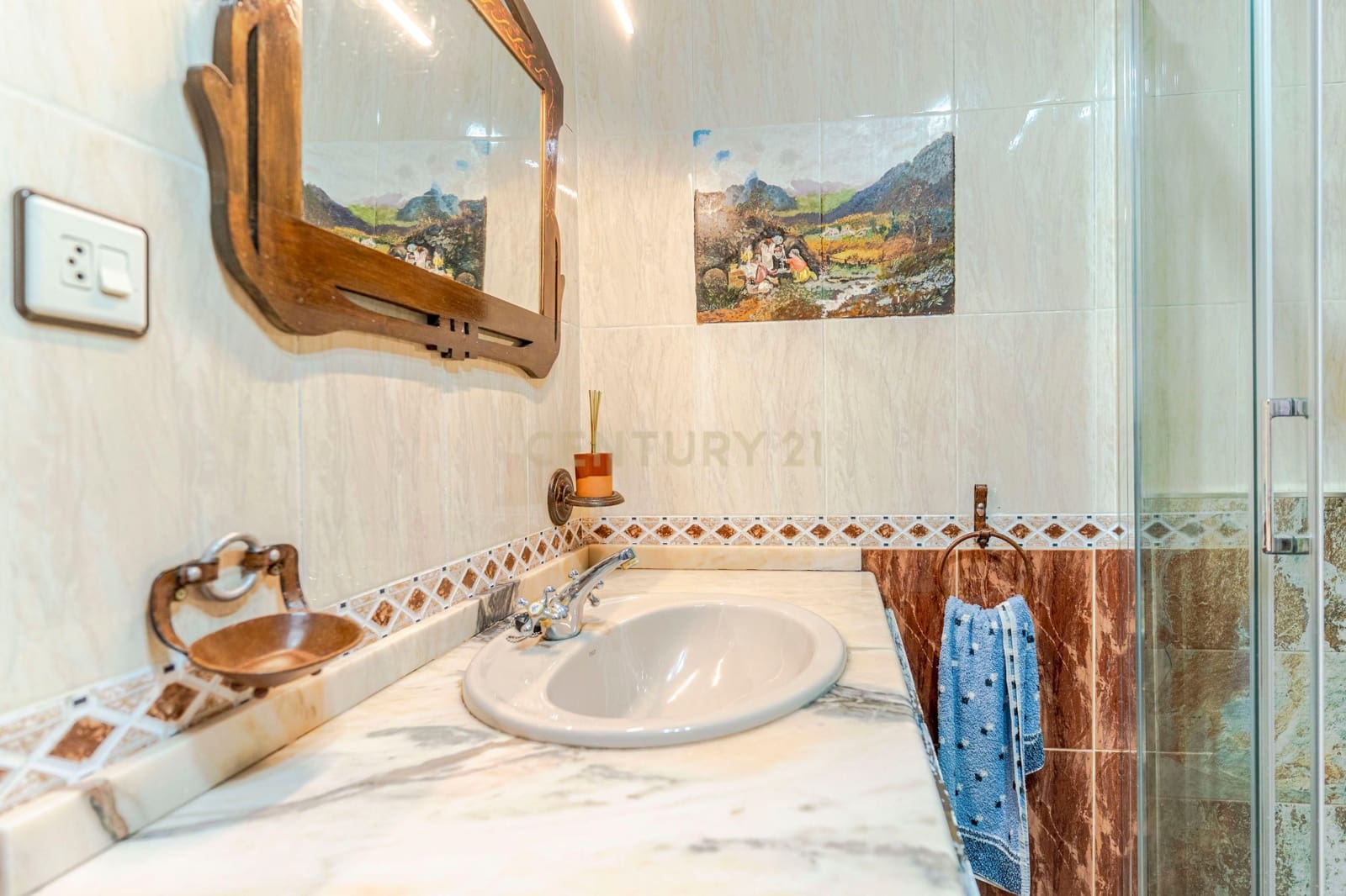 3 soveværelse Finca/Landehus til salg i Guejar Sierra med swimmingpool garage - € 250.000 (Ref: 9289563)