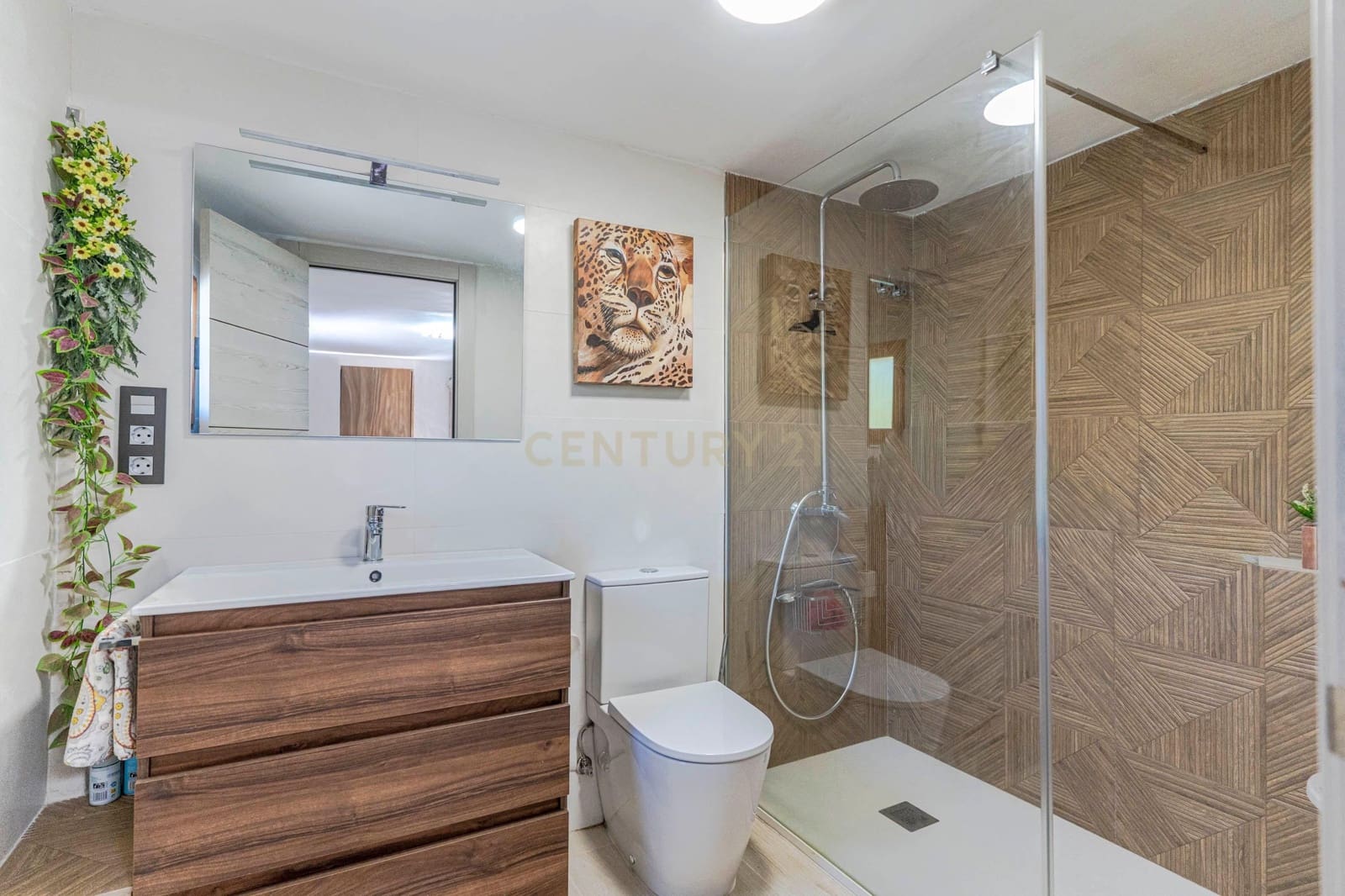 3 soveværelse Finca/Landehus til salg i Guejar Sierra med swimmingpool garage - € 250.000 (Ref: 9289563)