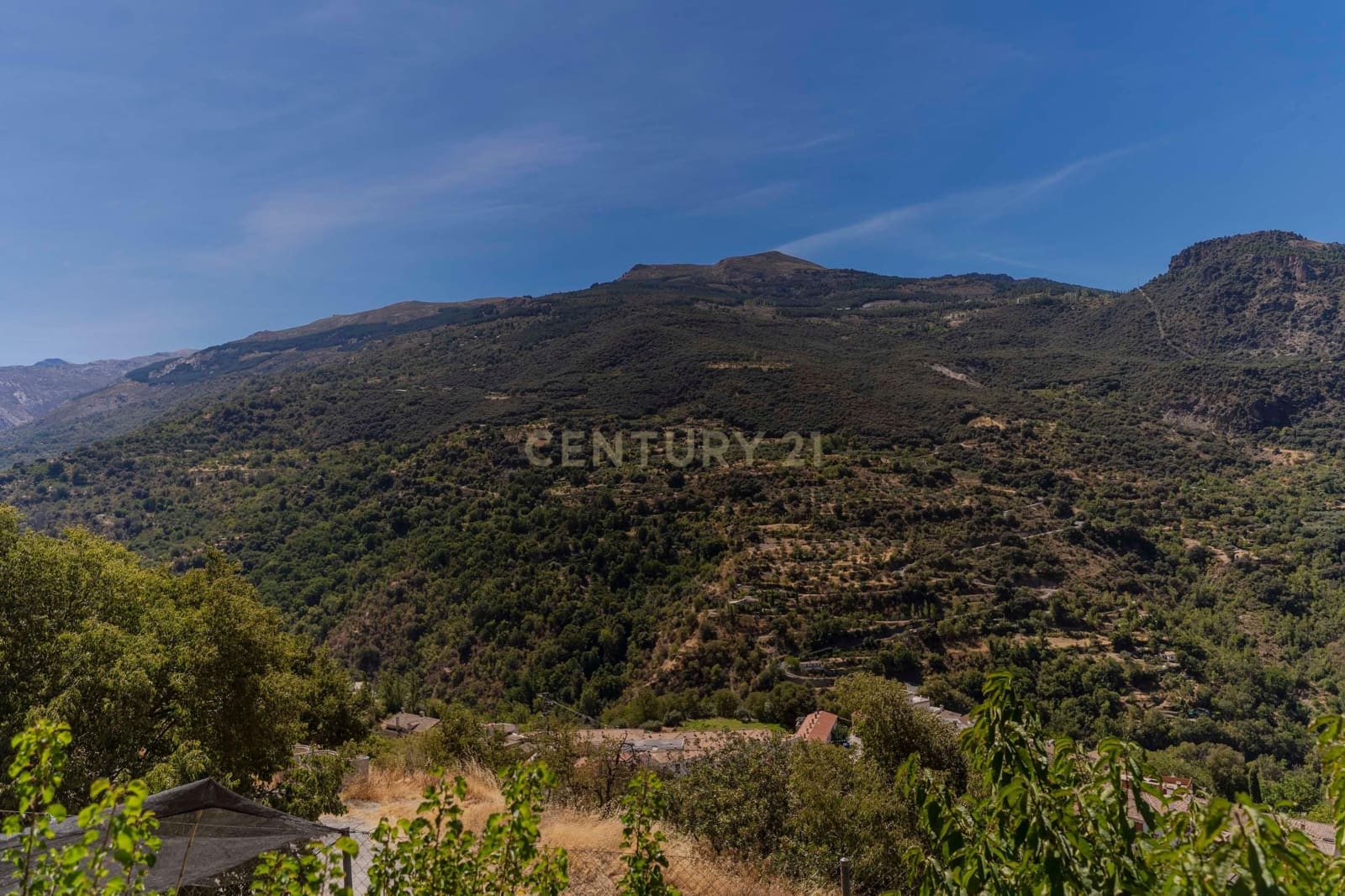 3 soveværelse Finca/Landehus til salg i Guejar Sierra med swimmingpool garage - € 250.000 (Ref: 9289563)