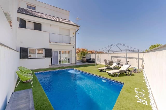 3 soverom Kjedet enebolig til salgs i Jun - € 295 000 (Ref: 9289564)