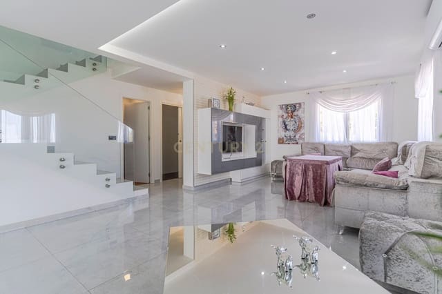 3 soverom Kjedet enebolig til salgs i Jun - € 295 000 (Ref: 9289564)