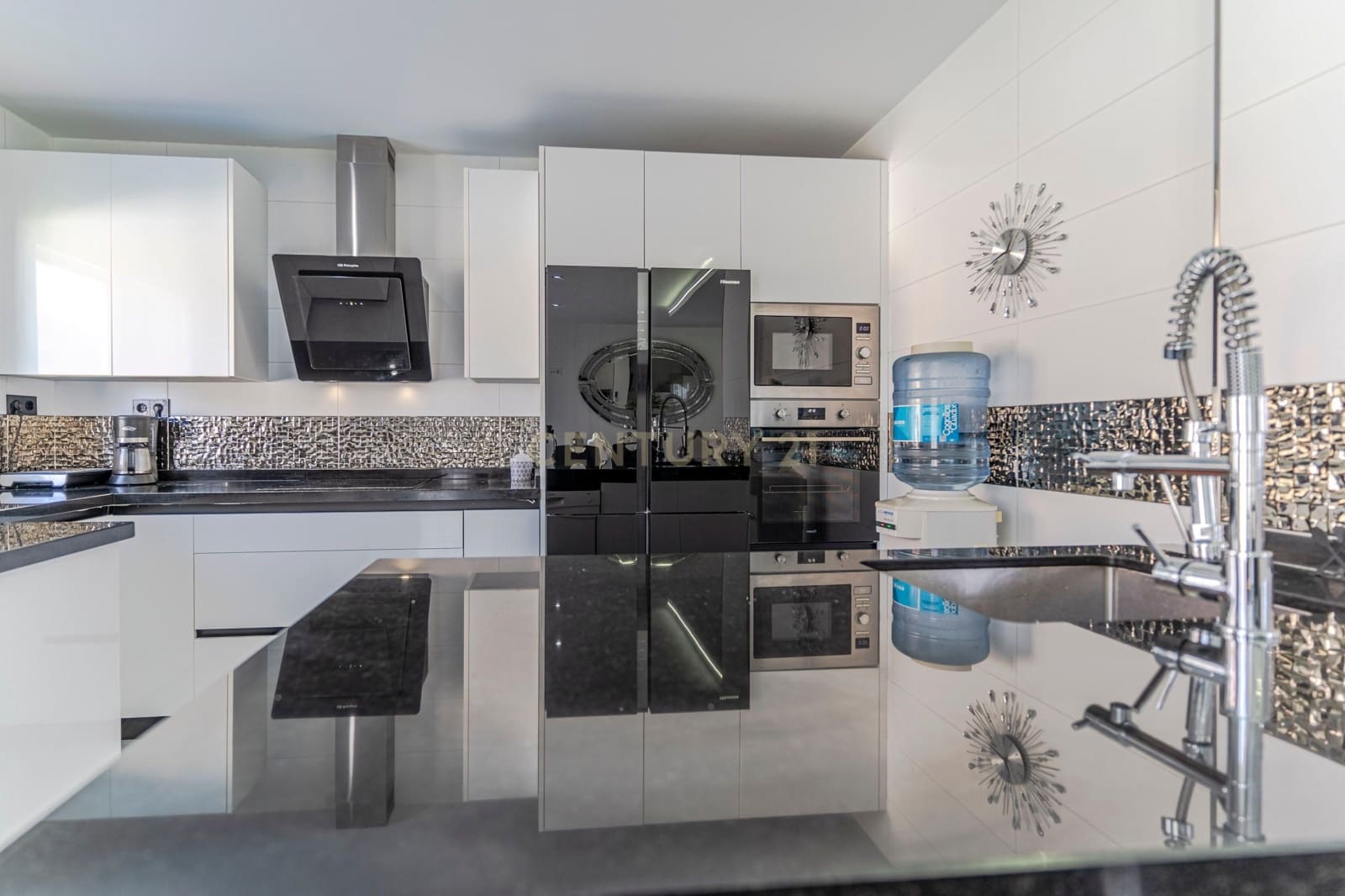 3 soveværelse Semi-Rækkehus til salg i Jun - € 295.000 (Ref: 9289564)