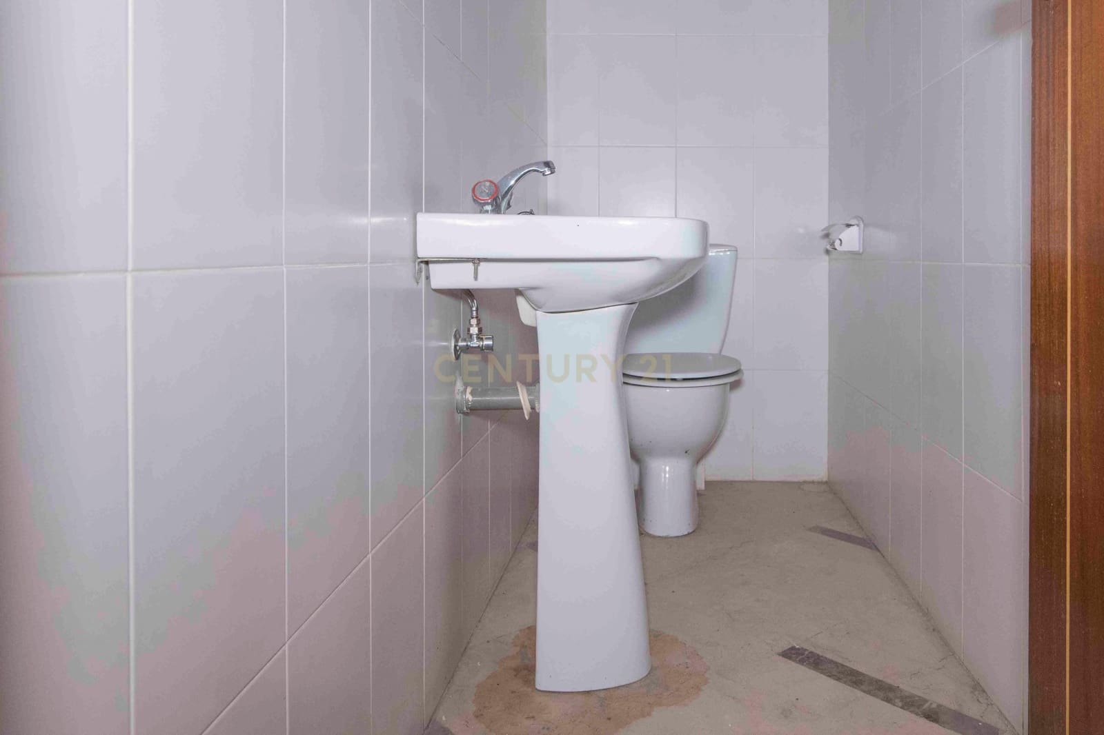 Komercyjne na sprzedaż w Miasto Grenada - 485 000 € (Ref: 9289565)