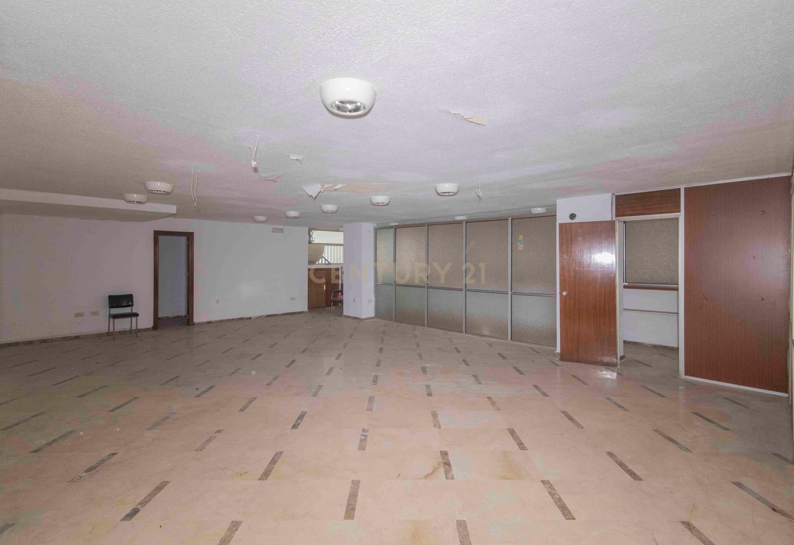 Komercyjne na sprzedaż w Miasto Grenada - 485 000 € (Ref: 9289565)