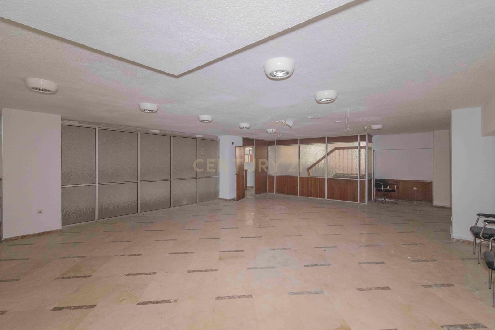 Komercyjne na sprzedaż w Miasto Grenada - 485 000 € (Ref: 9289565)