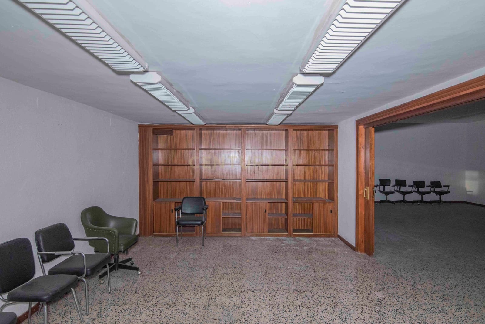 Komercyjne na sprzedaż w Miasto Grenada - 485 000 € (Ref: 9289565)