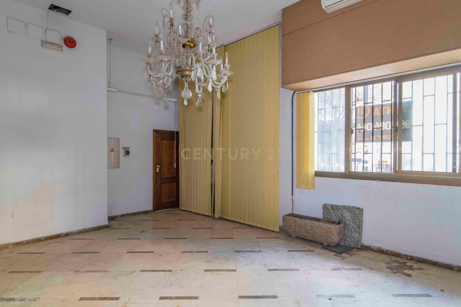 Komercyjne na sprzedaż w Miasto Grenada - 485 000 € (Ref: 9289565)