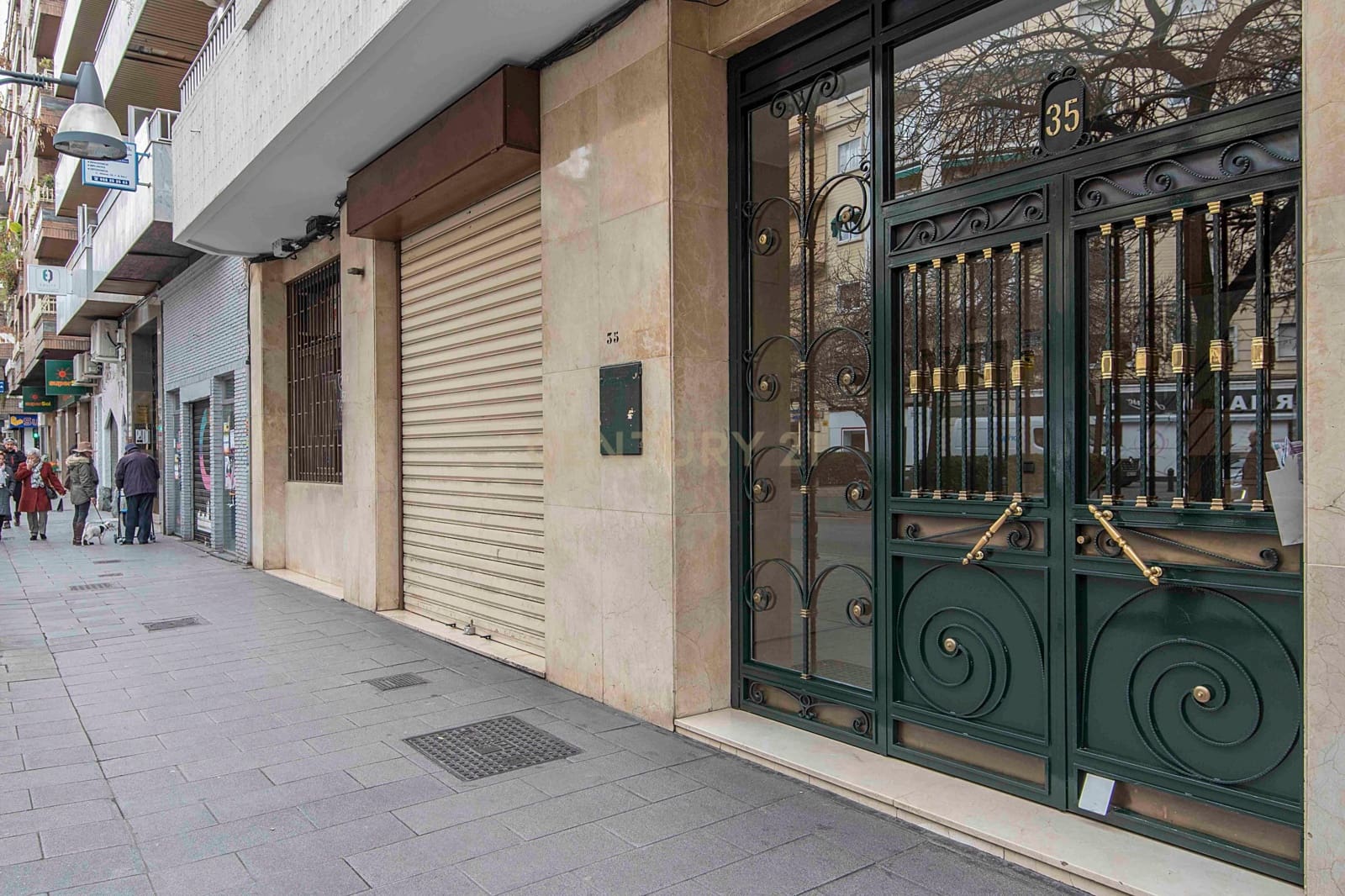 Komercyjne na sprzedaż w Miasto Grenada - 485 000 € (Ref: 9289565)