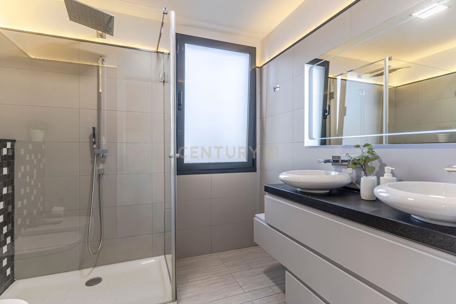 3 soverom Villa til salgs i Pinos Genil - € 550 000 (Ref: 9289566)