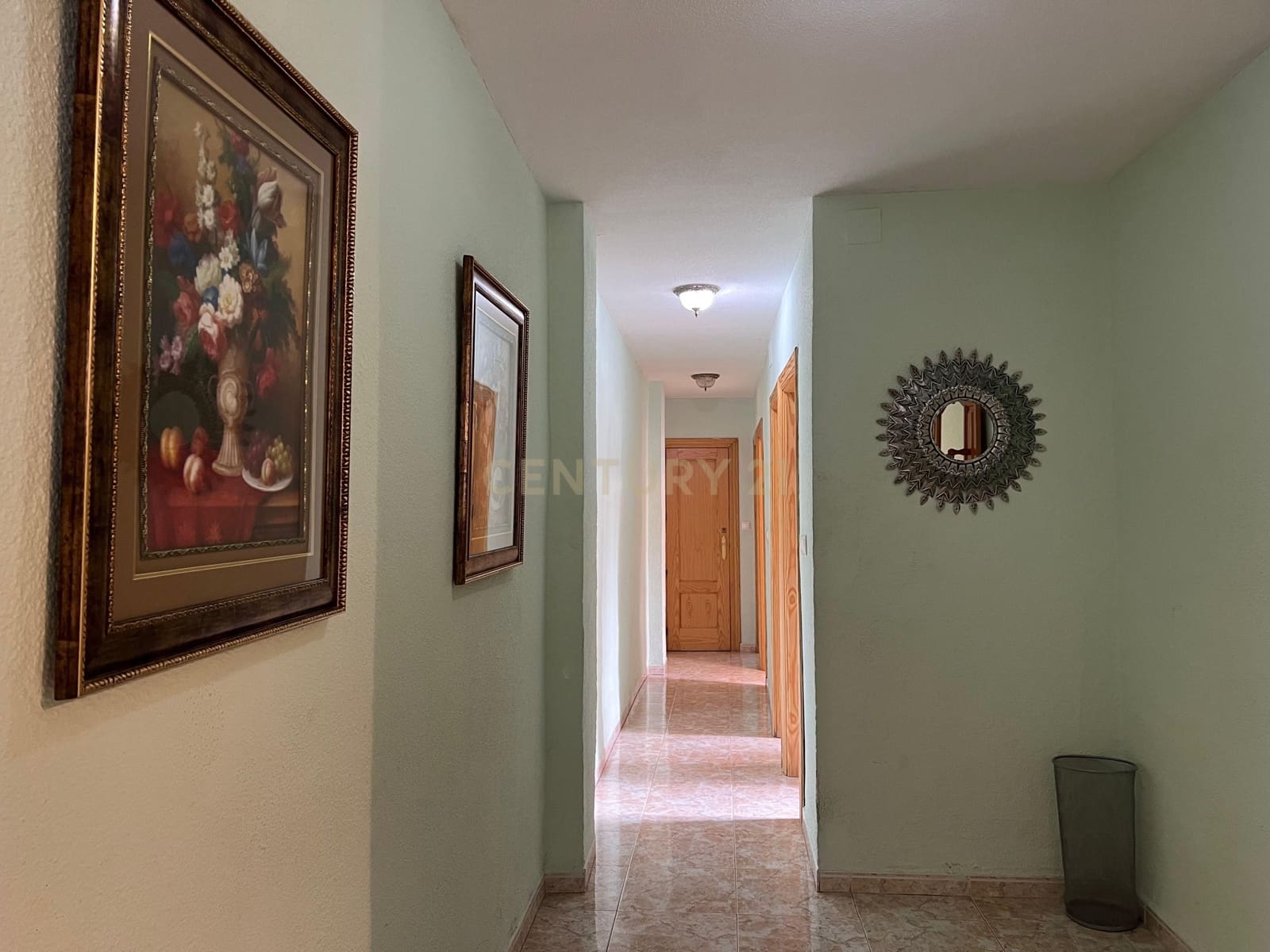 3 bedroom Flat for rent in Granada city - € 950 (Ref: 9289568)
