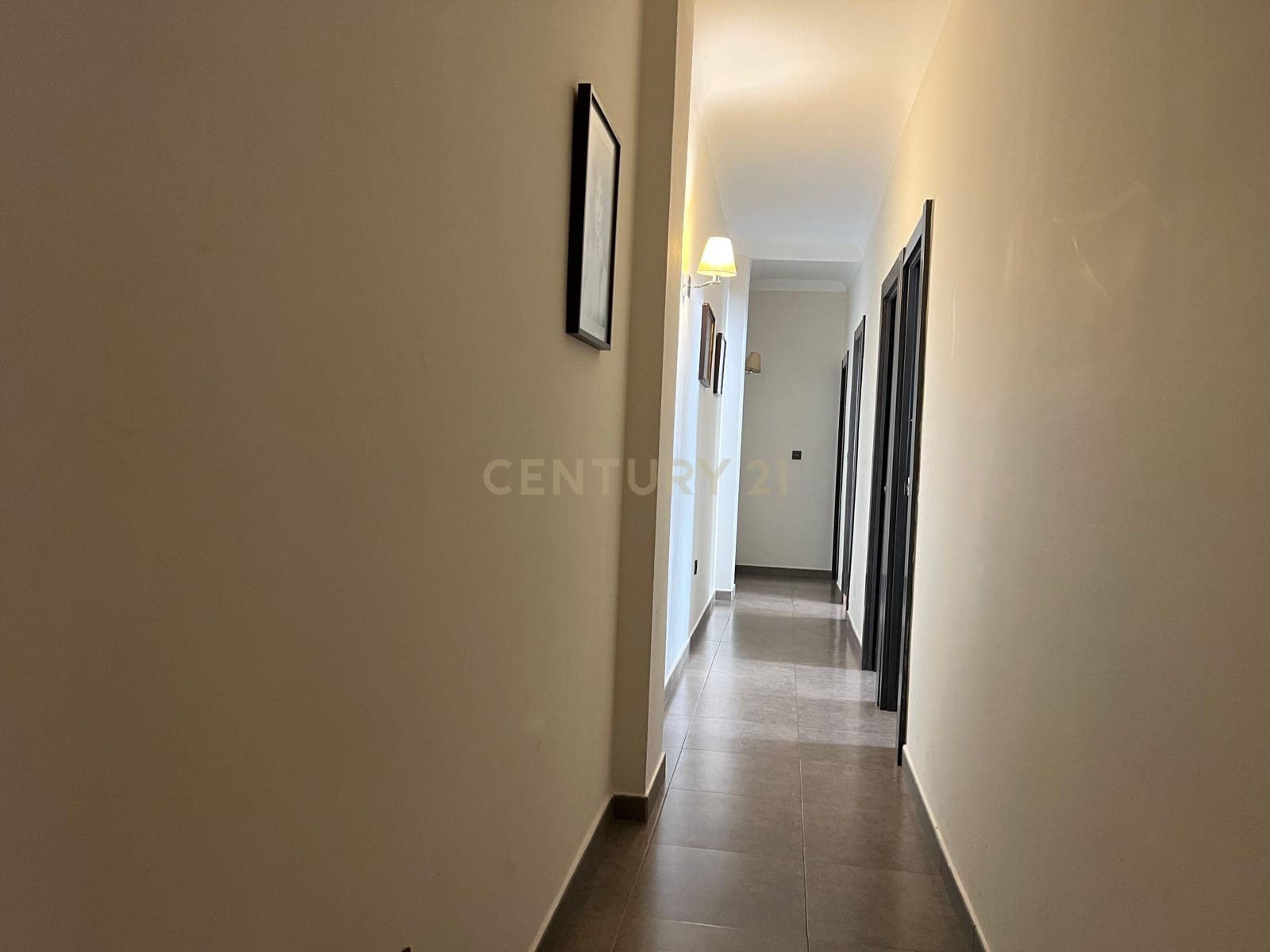 4 sypialnia Mieszkanie do wynajęcia w Miasto Grenada - 1 200 € (Ref: 9289571)