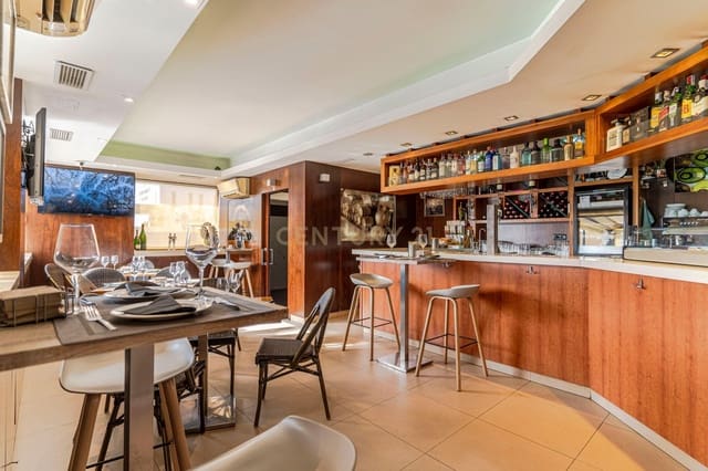 Erhverv til salg i Ogíjares - € 240.000 (Ref: 9289573)