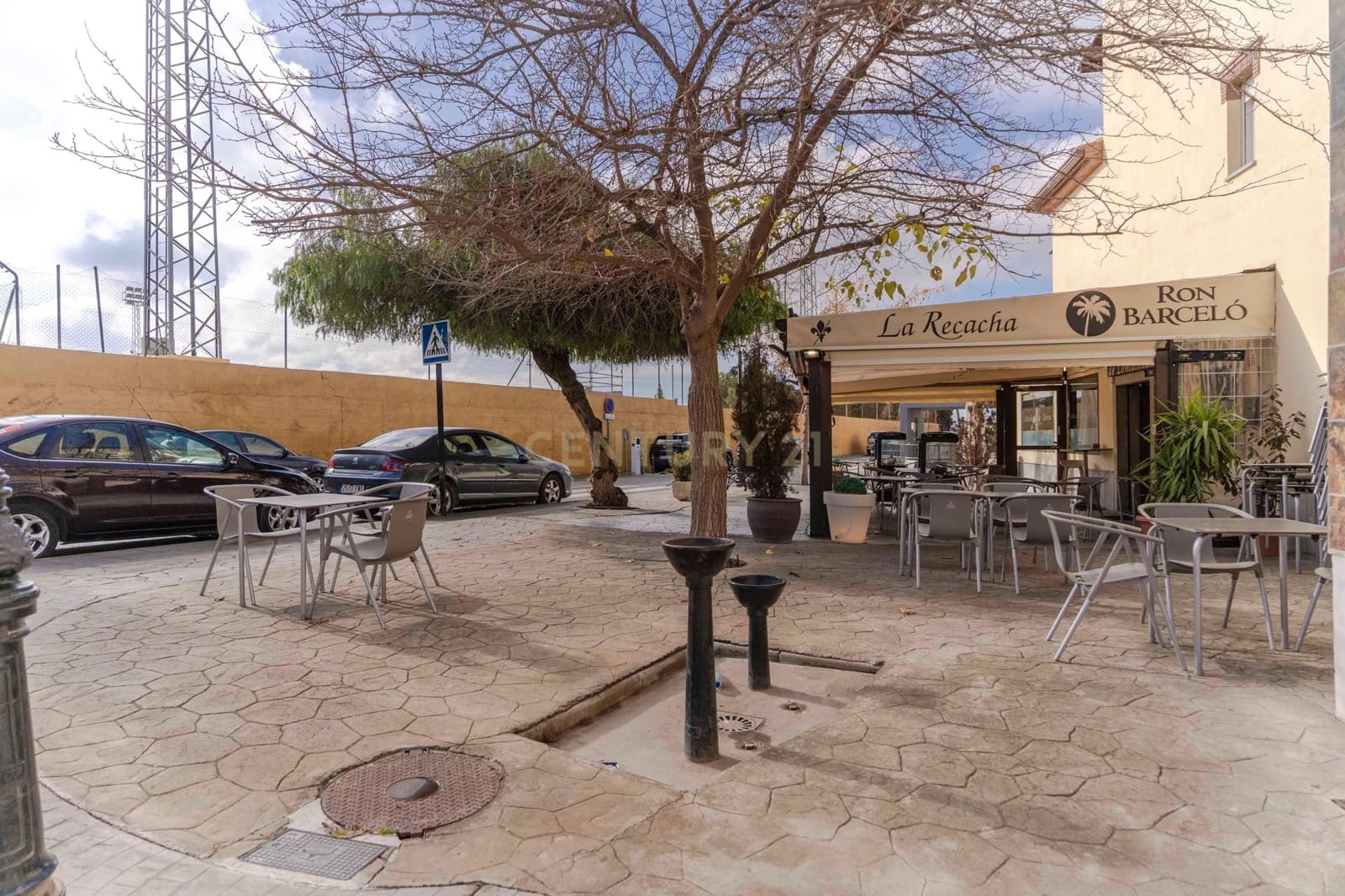 Kommersiell til salgs i Ogijares - € 240 000 (Ref: 9289573)