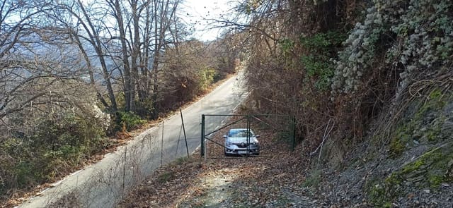 Grunde uden byggetilladelser til salg i Güéjar Sierra - € 49.000 (Ref: 9289672)