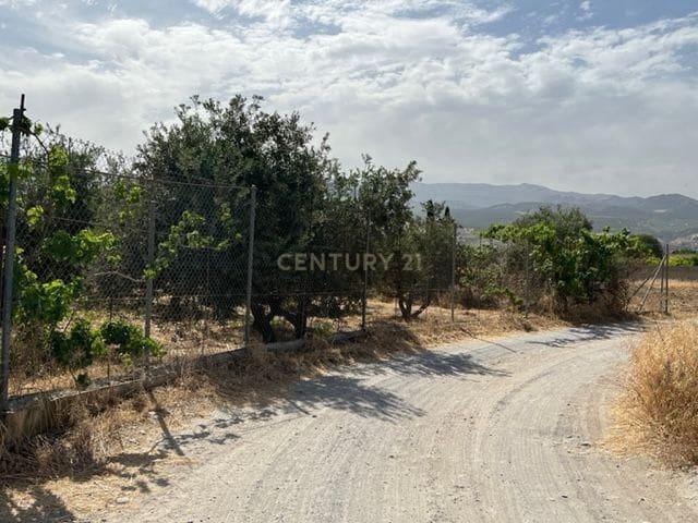 Finca/Herregård til salgs i La Zubia - € 180 000 (Ref: 9289683)