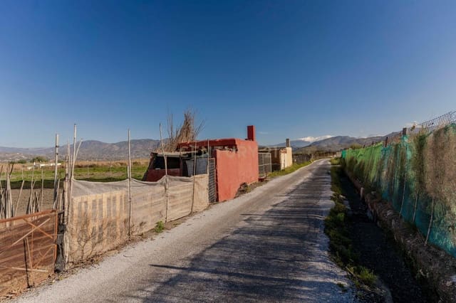 Ubebygd land til salgs i Salobreña - € 65 500 (Ref: 9289684)