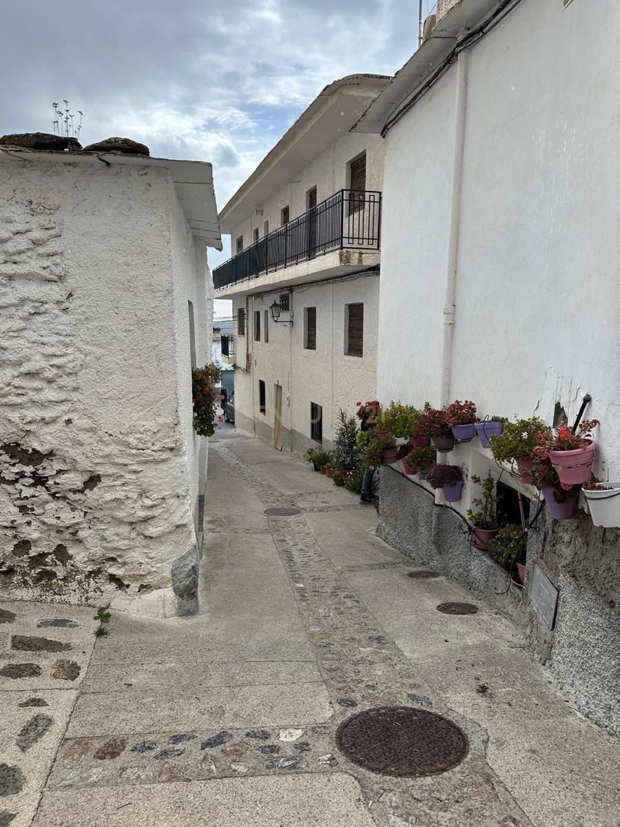 4 soveværelse Byhus til salg i Portugos - € 66.000 (Ref: 9289687)