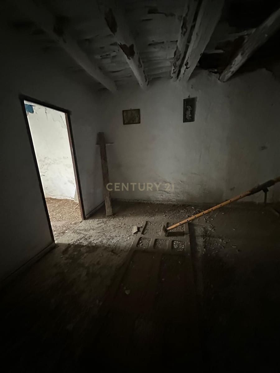 4 soveværelse Byhus til salg i Portugos - € 66.000 (Ref: 9289687)