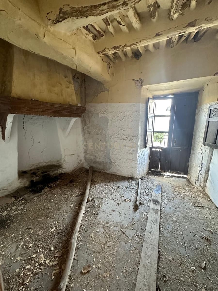 4 soveværelse Byhus til salg i Portugos - € 66.000 (Ref: 9289687)