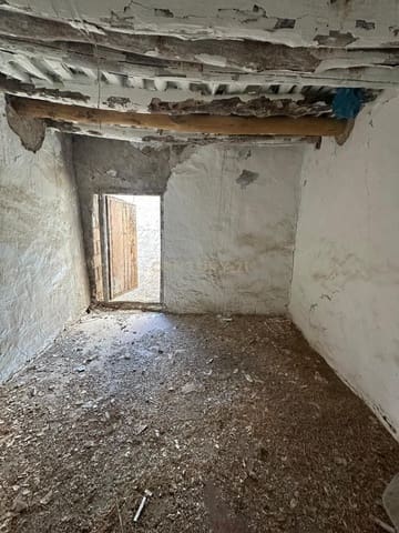 4 makuuhuone Omakotitalo myytävänä paikassa Pórtugos - 66 000 € (Ref: 9289687)