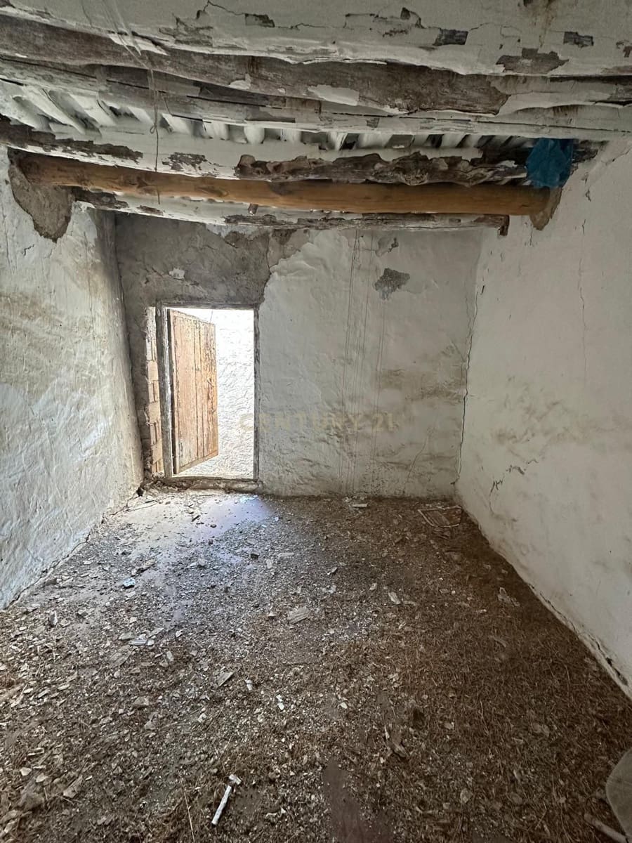 4 soveværelse Byhus til salg i Portugos - € 66.000 (Ref: 9289687)