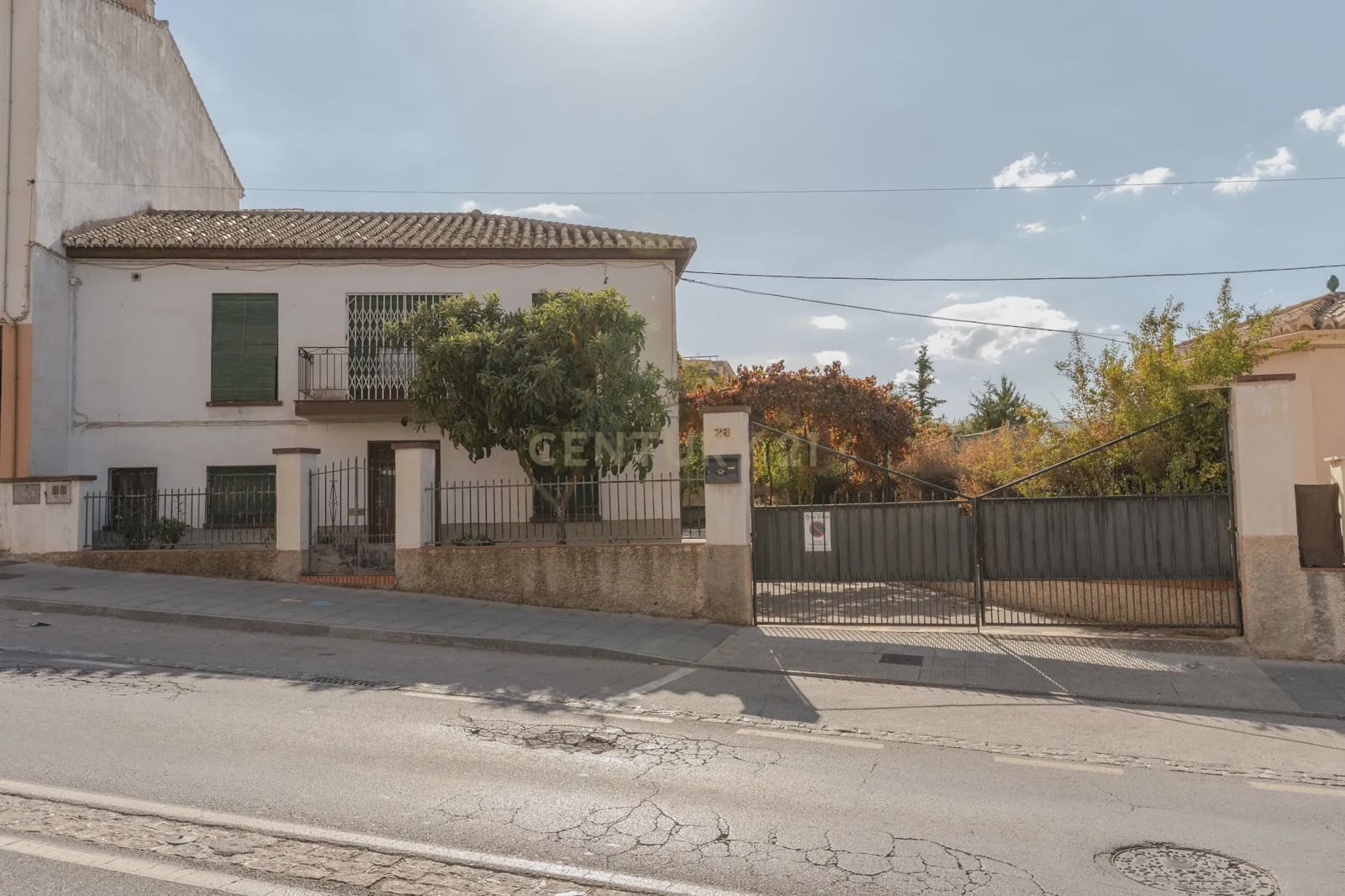 Villa til salg i La Zubia - € 425.000 (Ref: 9289688)