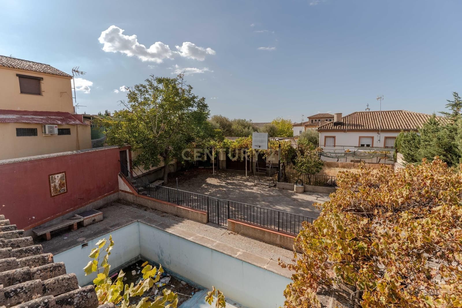 Villa til salg i La Zubia - € 425.000 (Ref: 9289688)