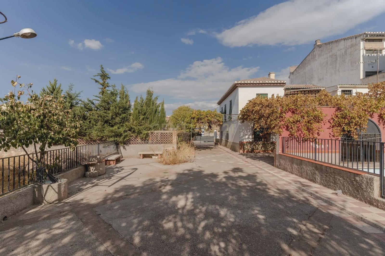 Villa til salg i La Zubia - € 425.000 (Ref: 9289688)