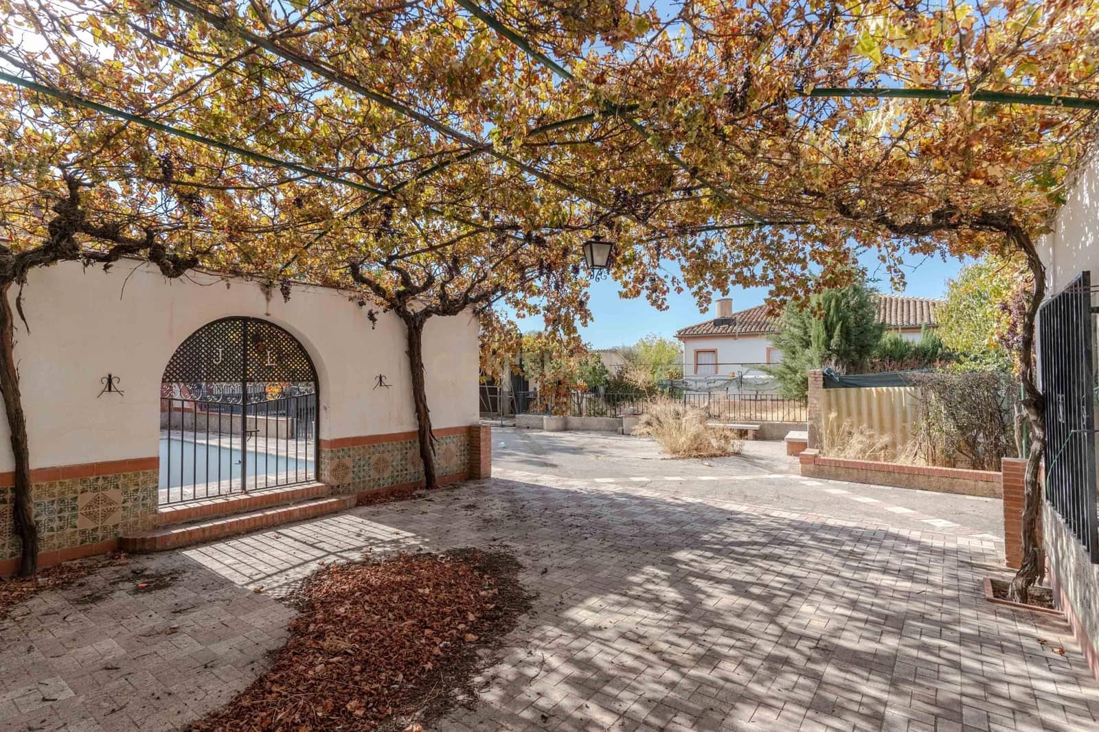 Villa til salg i La Zubia - € 425.000 (Ref: 9289688)