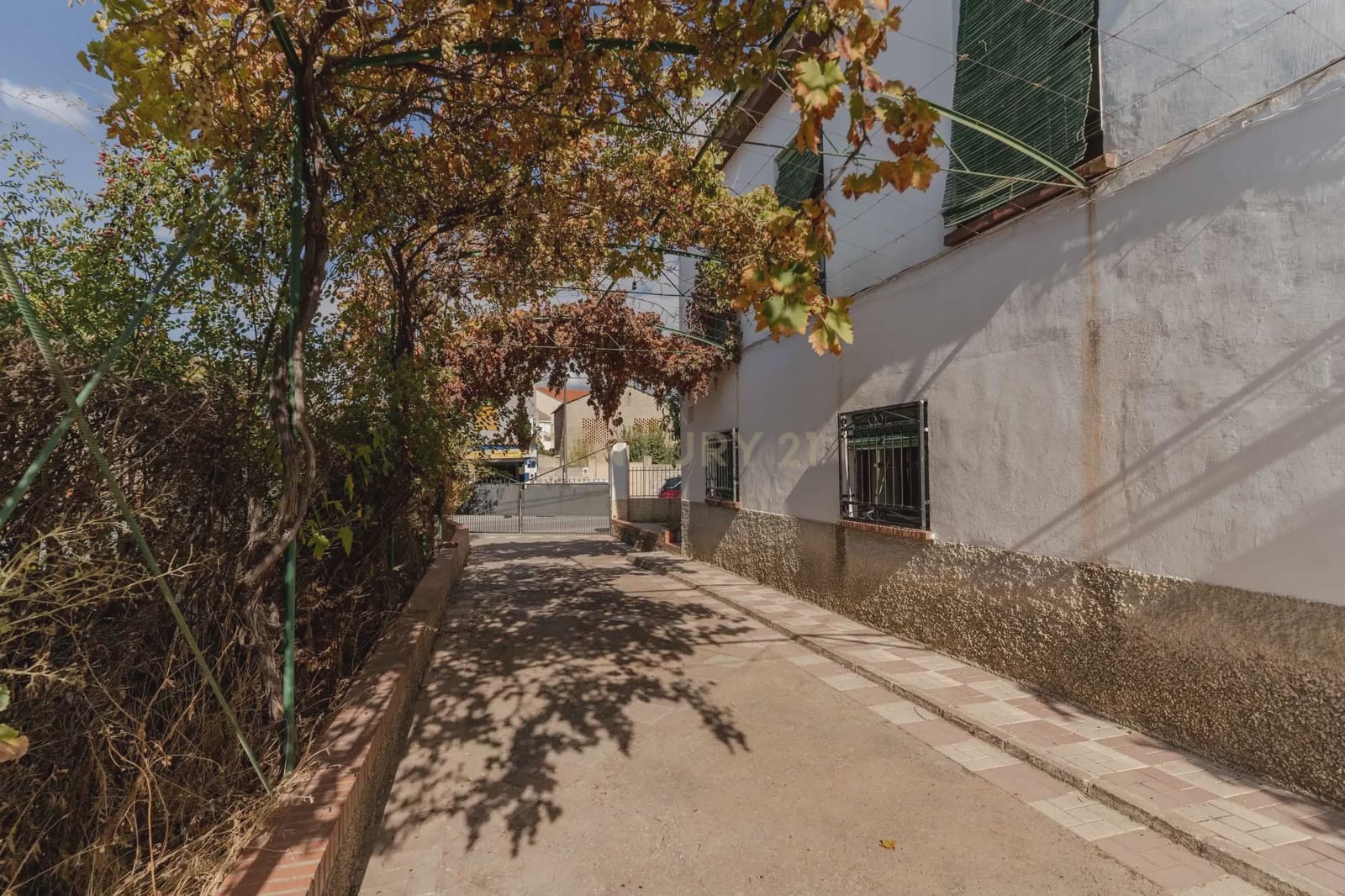 Villa til salg i La Zubia - € 425.000 (Ref: 9289688)