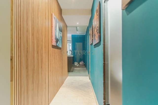 2 soveværelse Lejlighed til salg i Centro - Sagrario, Granada by - € 299.900 (Ref: 9289689)