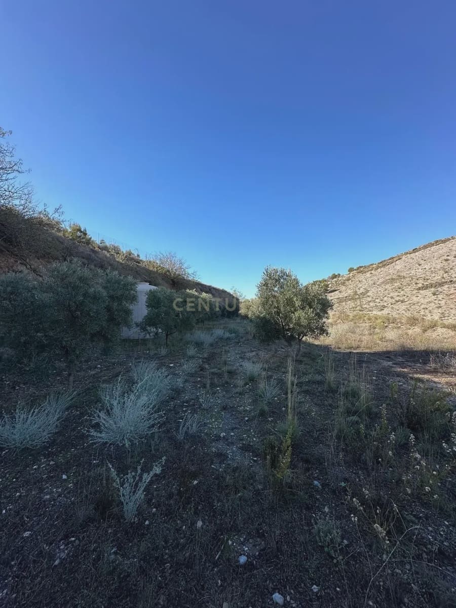 Grunde uden byggetilladelser til salg i Velez de Benaudalla - € 40.000 (Ref: 9289692)