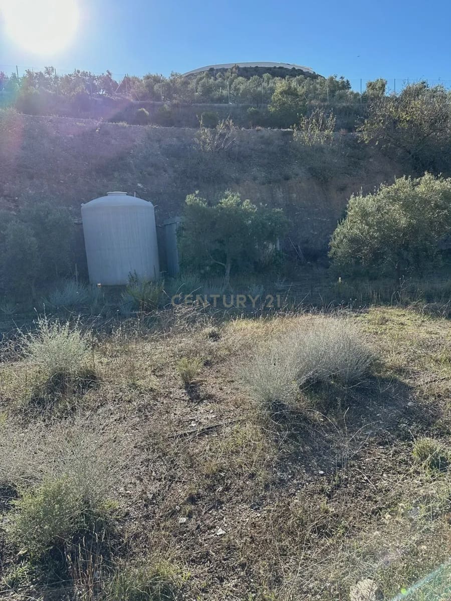 Grunde uden byggetilladelser til salg i Velez de Benaudalla - € 40.000 (Ref: 9289692)