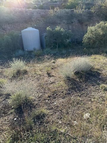 Grunde uden byggetilladelser til salg i Vélez de Benaudalla - € 40.000 (Ref: 9289692)