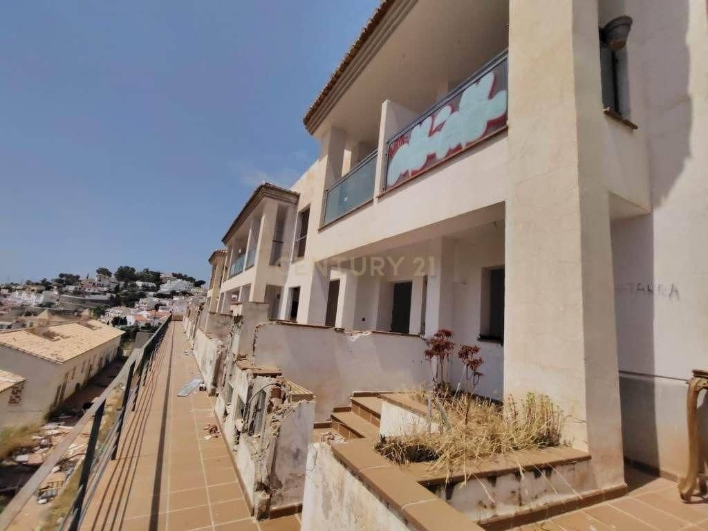 4 soveværelse Semi-Rækkehus til salg i Almunecar - € 4.224.000 (Ref: 9289695)