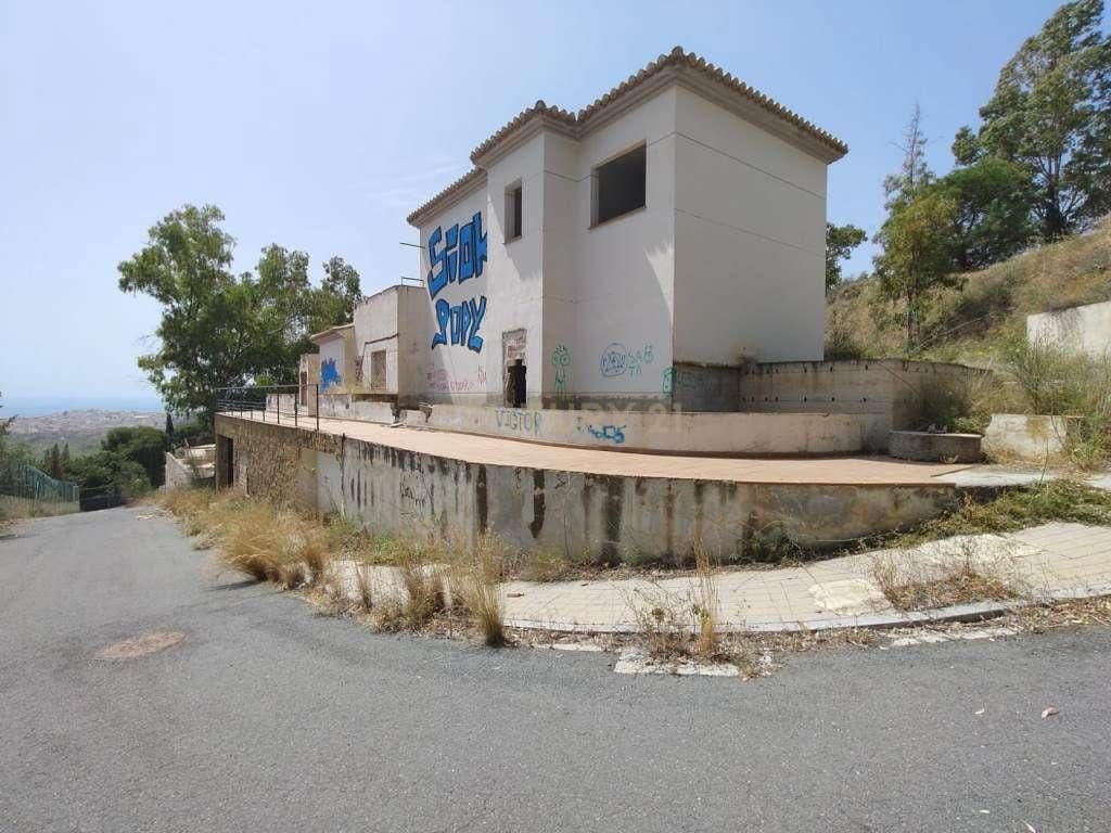 4 soveværelse Semi-Rækkehus til salg i Almunecar - € 4.224.000 (Ref: 9289695)