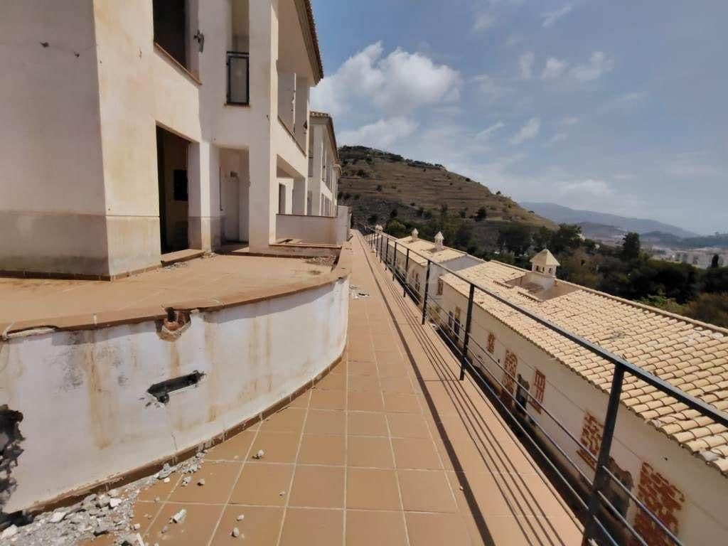 4 soveværelse Semi-Rækkehus til salg i Almunecar - € 4.224.000 (Ref: 9289695)