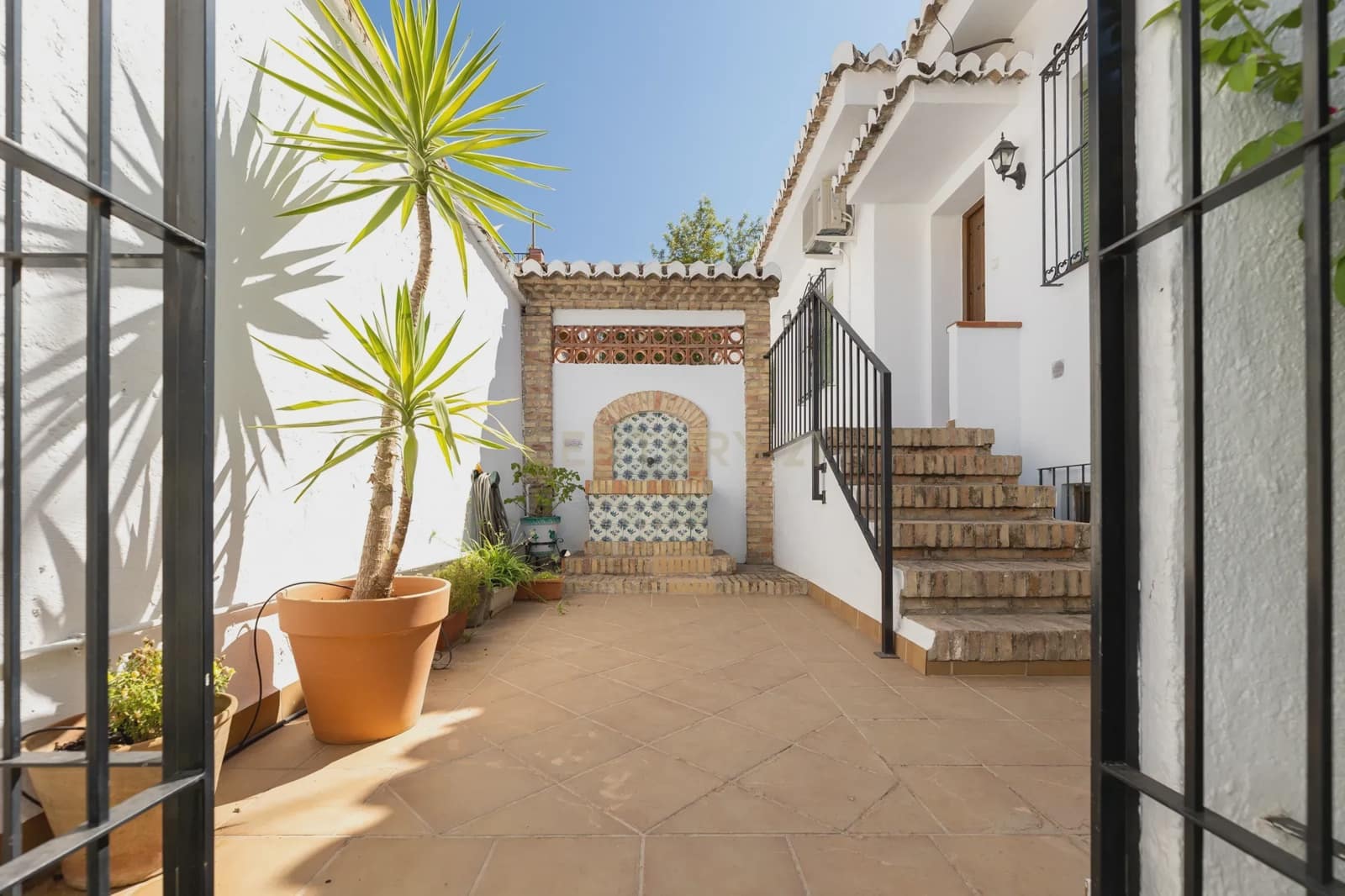 5 soveværelse Villa til salg i Granada by - € 1.090.000 (Ref: 9289700)