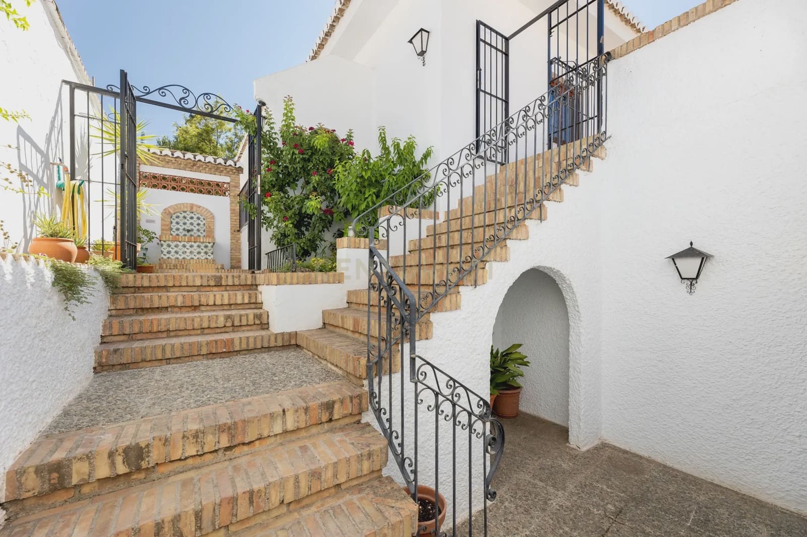 5 soveværelse Villa til salg i Granada by - € 1.090.000 (Ref: 9289700)