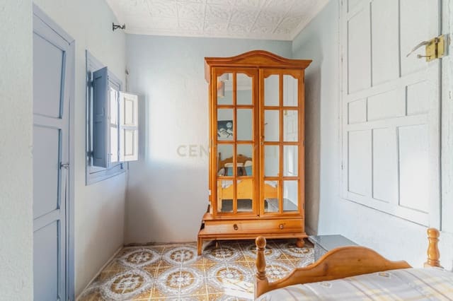 7 makuuhuone Omakotitalo myytävänä paikassa Itrabo - 64 500 € (Ref: 9289702)