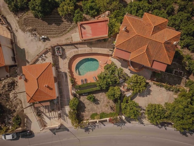 5 sovrum Finca/Hus på landet till salu i Guajar Faraguit, Los Guajares med pool garage - 499 900 € (Ref: 9289707)