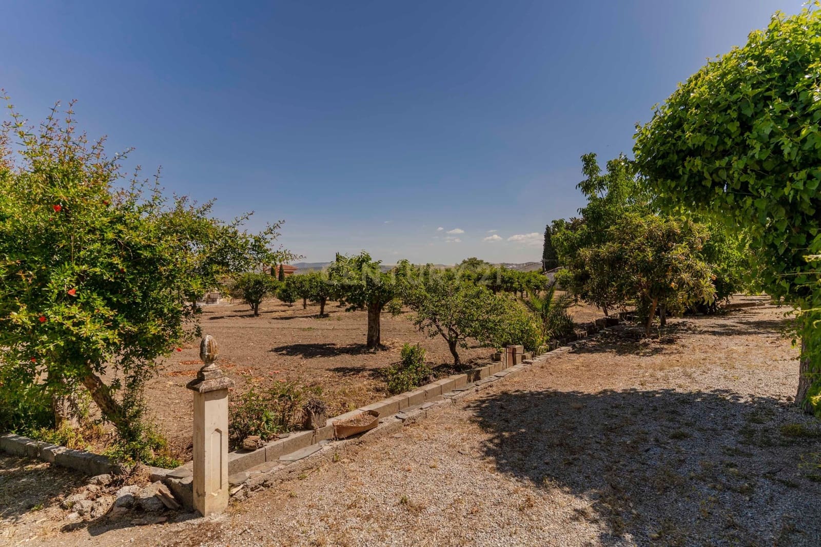 Finca/Hus på landet till salu i La Zubia - 700 000 € (Ref: 9289708)