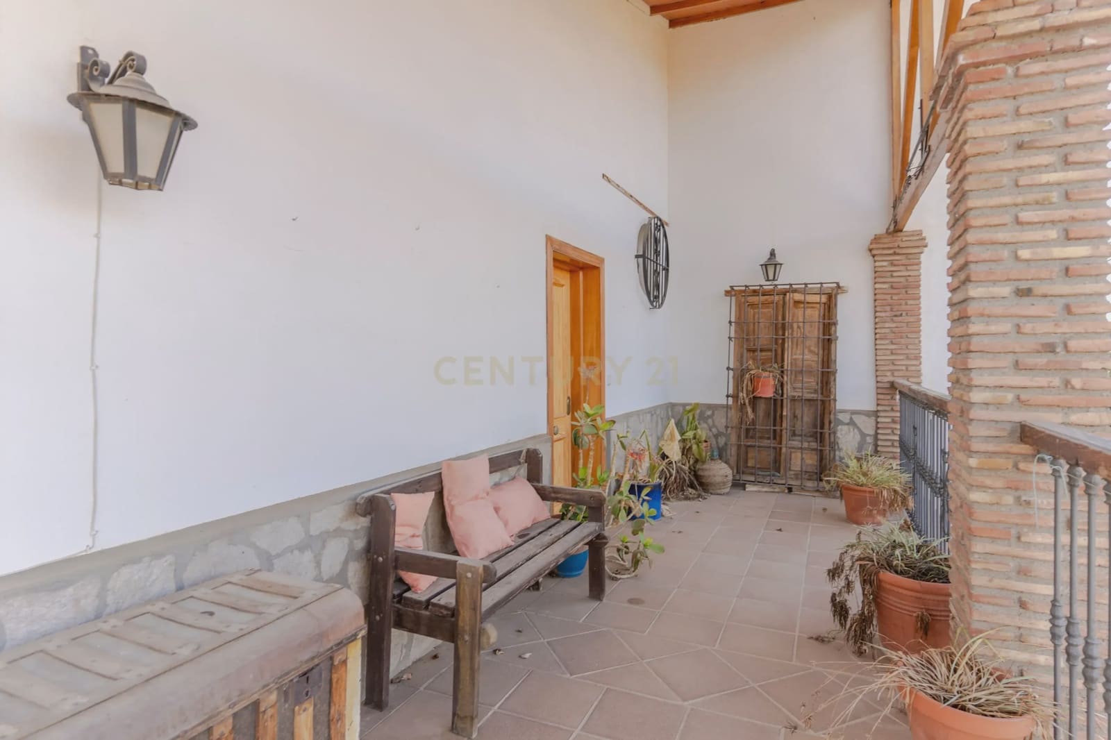 4 bedroom Villa for sale in Guadix - € 269,900 (Ref: 9289709)