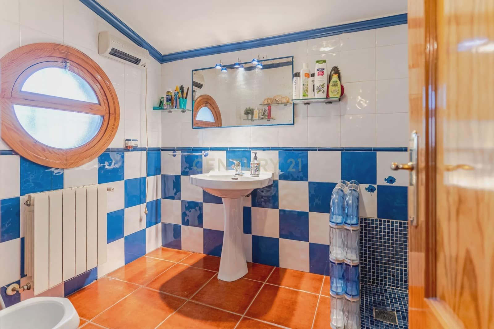 4 bedroom Villa for sale in Guadix - € 269,900 (Ref: 9289709)