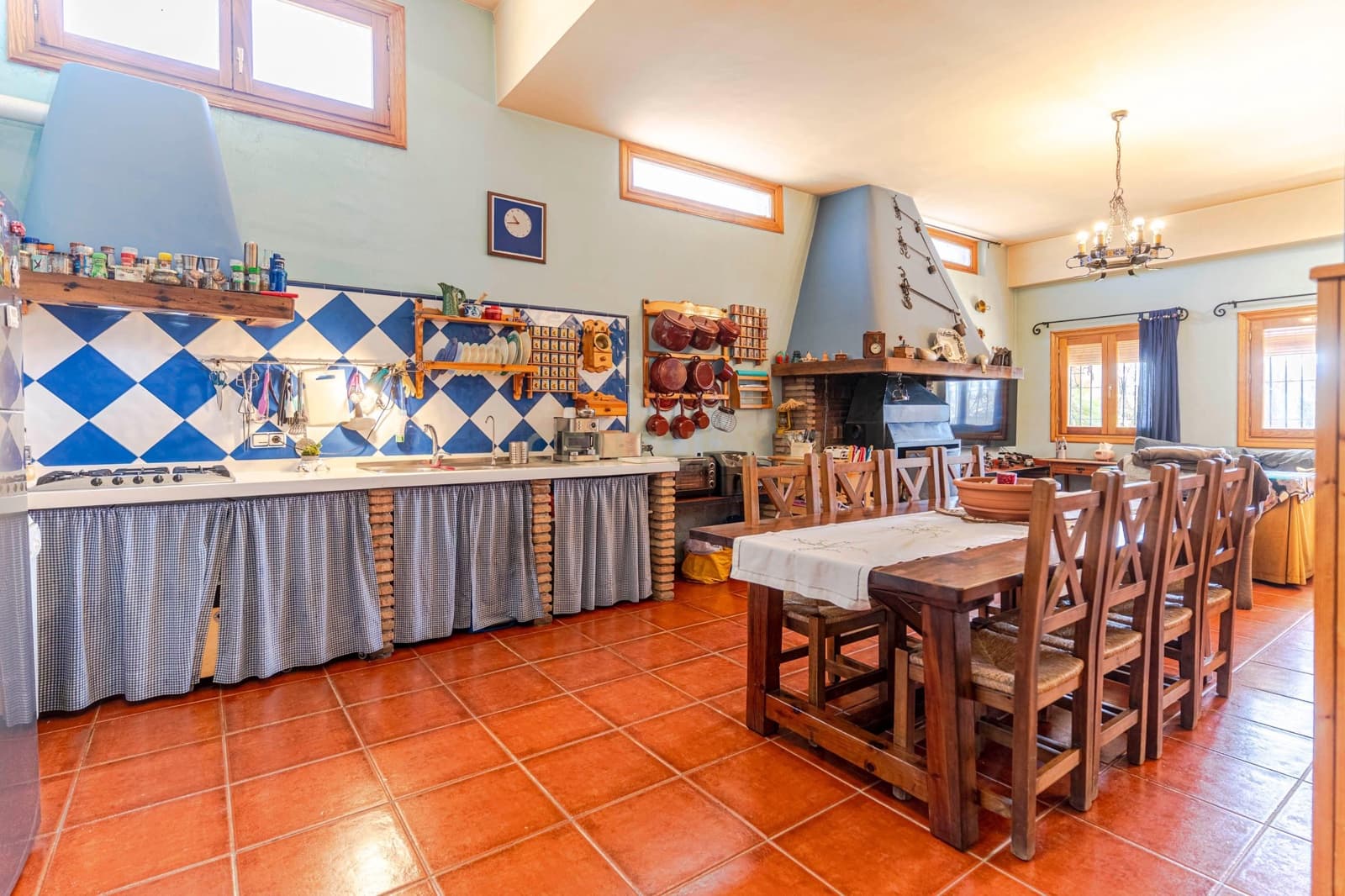 4 bedroom Villa for sale in Guadix - € 269,900 (Ref: 9289709)