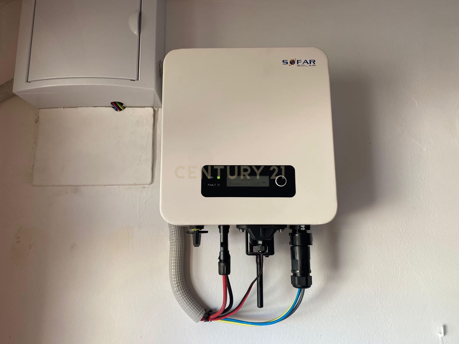 5 bedroom Villa for sale in Huetor Vega with garage - € 275,000 (Ref: 9289710)