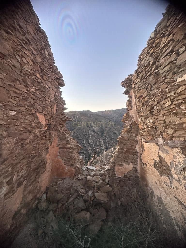 Finca/Herregård til salgs i Polopos - € 330 000 (Ref: 9289711)