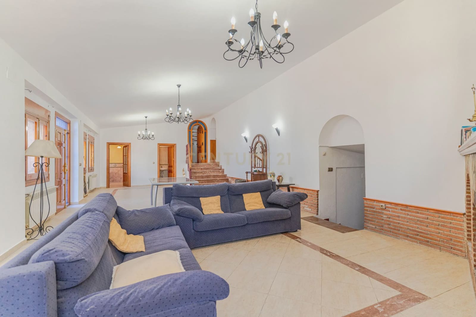 6 soveværelse Finca/Landehus til salg i Granada by med swimmingpool garage - € 830.000 (Ref: 9289712)